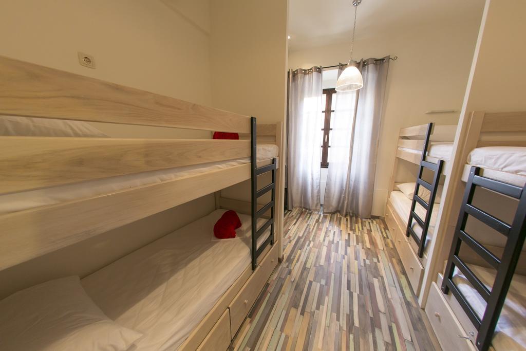 City Hostel Trogir Ruang foto