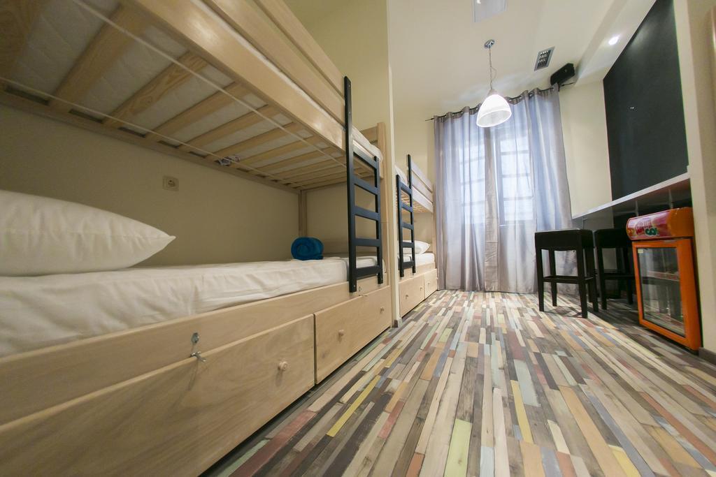 City Hostel Trogir Ruang foto